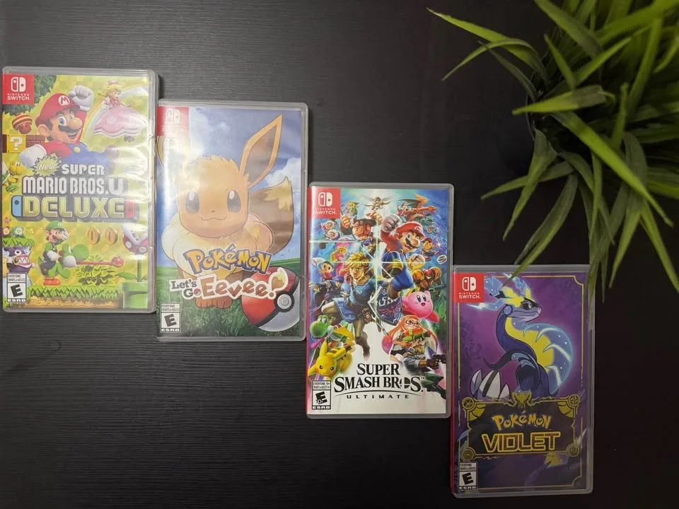 Nintendo Switch Games - 4 Titles image indicator(3)