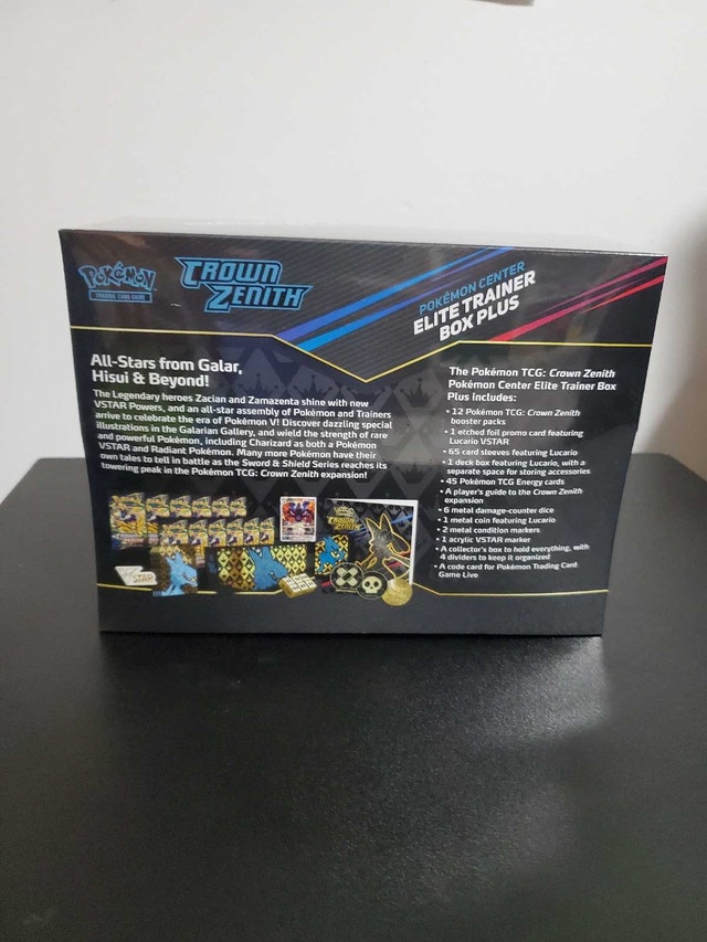 Pokémon Center Crown Zenith Elite Trainer Box Plus - photo 2