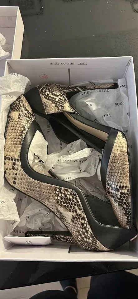 Guess Women’s Size 11 Heels
