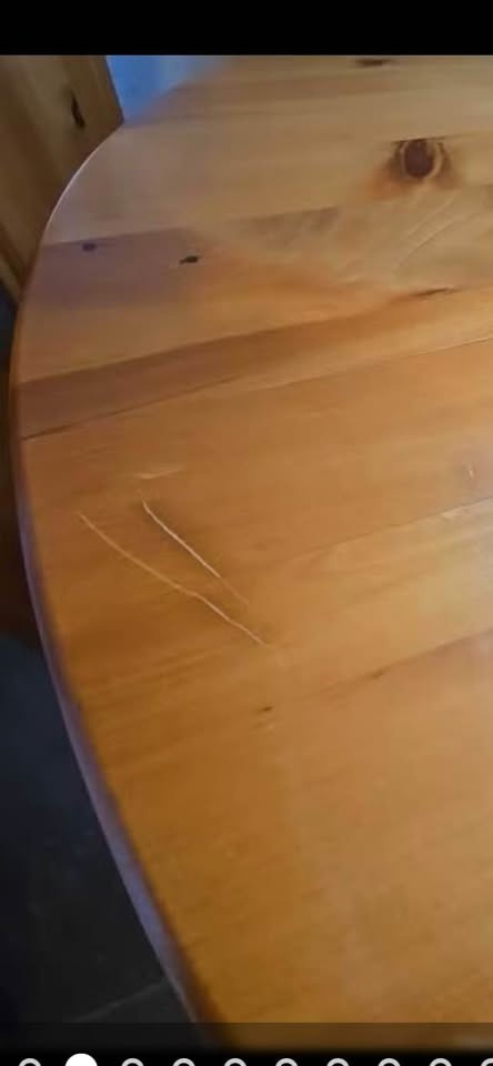 Round dining table - very sturdy - photo 3