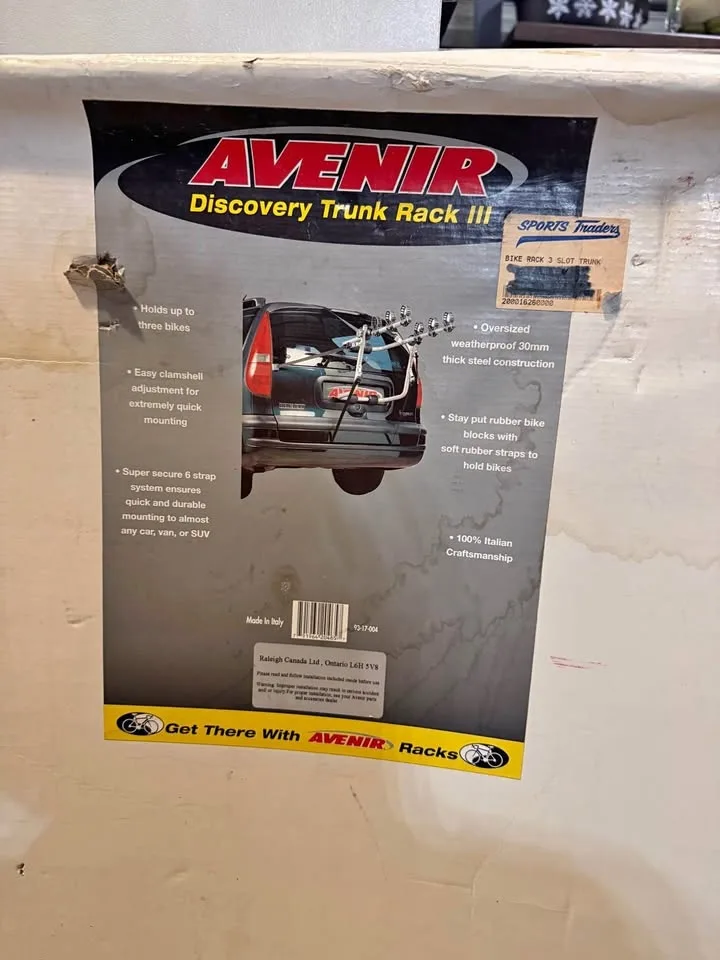 AVENIR Discovery Trunk Rack III, a car-mounted bicycle carrier