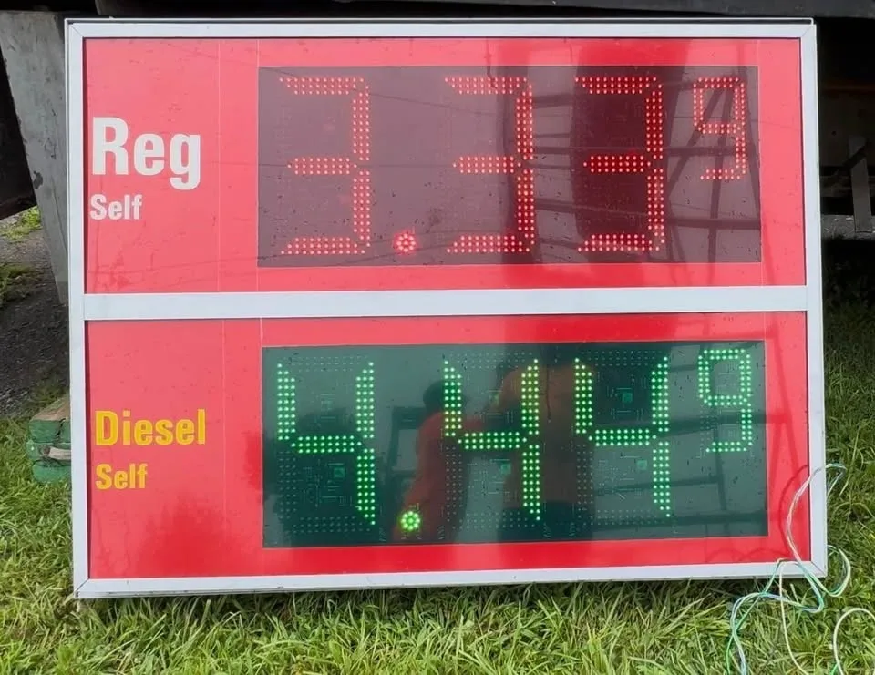 Digital Price Sign For Gas Station image indicator(2)