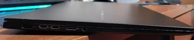 ASUS Vivobook S16 S5606M 16" OLED Display 120Hz image indicator(4)