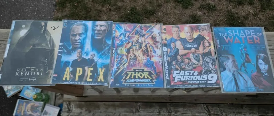 Huge Lot of DVDs image indicator(5)