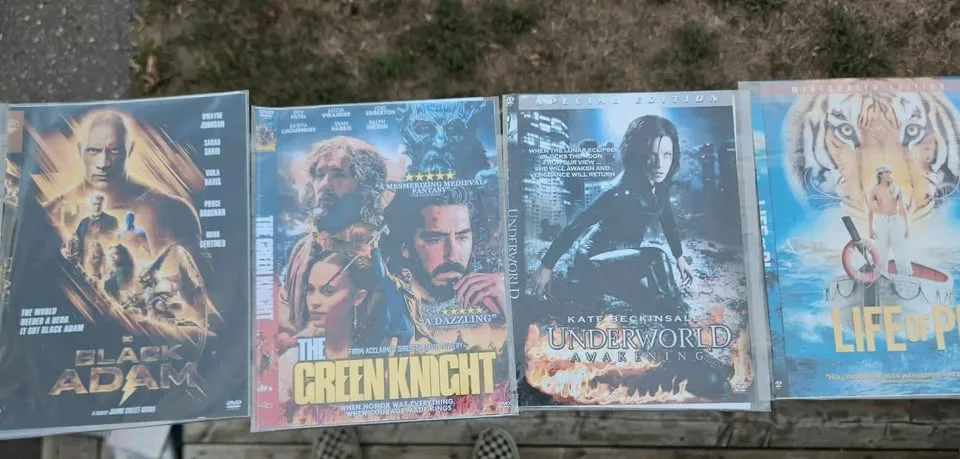 Huge Lot of DVDs image indicator(7)