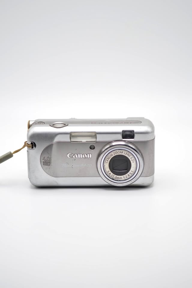 Vintage Canon PowerShot A420 Digicam