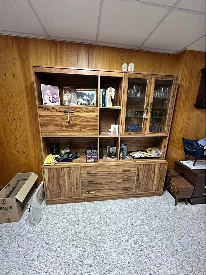 Solid wood cabinet