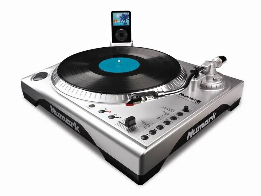 Unopened Newmark DJ Turntable TTi Record your vinyl to iPod. USB