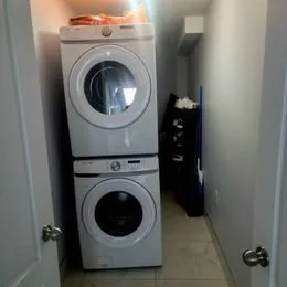 1 Bed 1 Bath House image indicator(2)