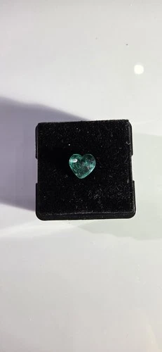 Colombian Heart Emerald Gemstone - photo 2