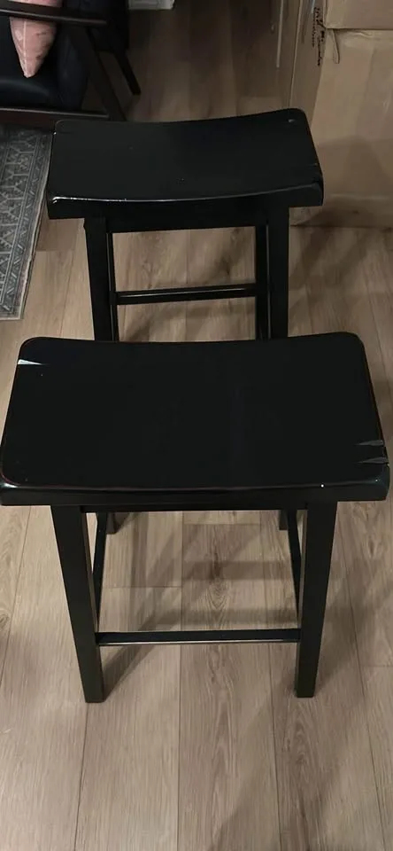 Set of 2 kitchen stools image indicator(2)