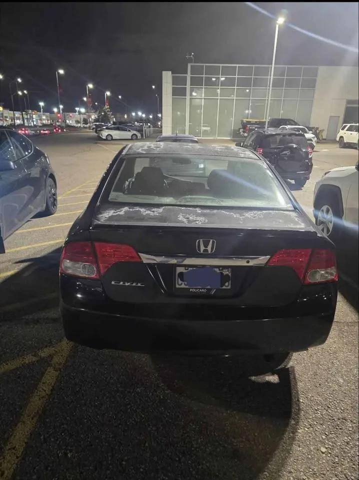 2011 Honda Civic image indicator(2)