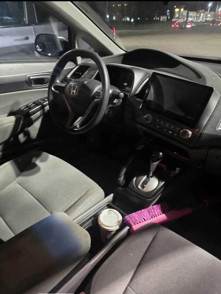 2011 Honda Civic image indicator(3)