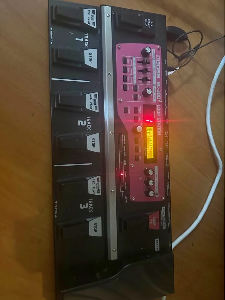 Boss RC-300