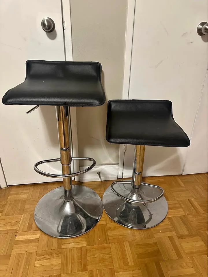 Bar stools - set of 2