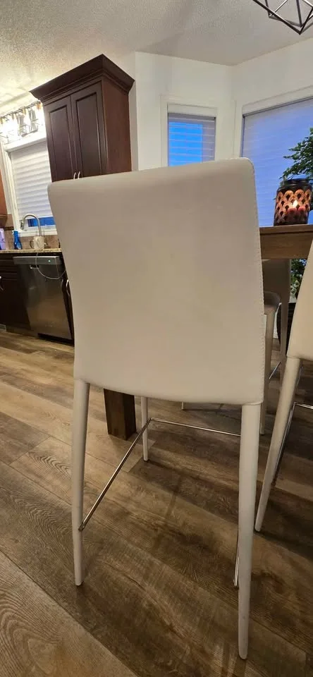 High Top Kitchen Set - Six Chairs image indicator(7)