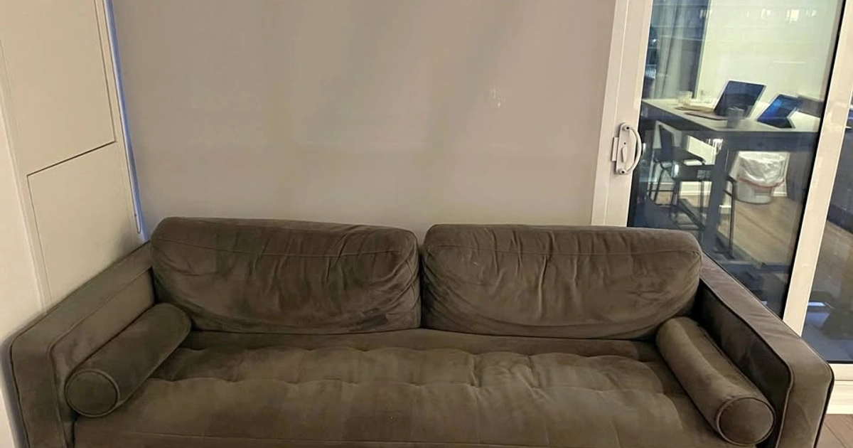 Structube Kinsey grey couch | Karrot