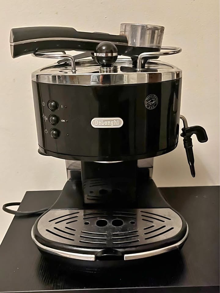 Delonghi Espresso Machine