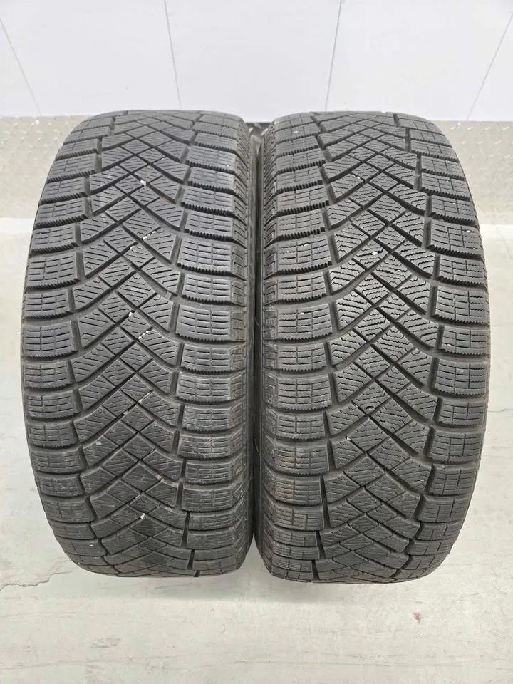 Pirelli Ice Zero Winter Tires- 205/60R16 image indicator(2)