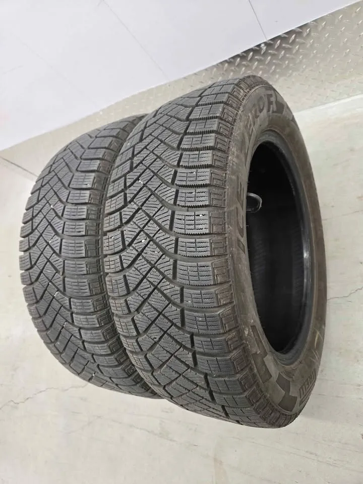Pirelli Ice Zero Winter Tires- 205/60R16 image indicator(4)
