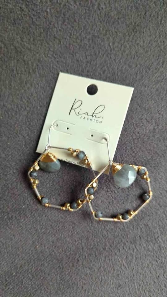 Brand New Women’s Earrings – Multiple Styles Available