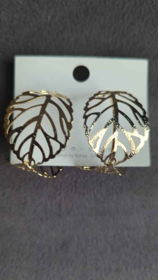 Brand New Women’s Earrings – Multiple Styles Available - photo 3
