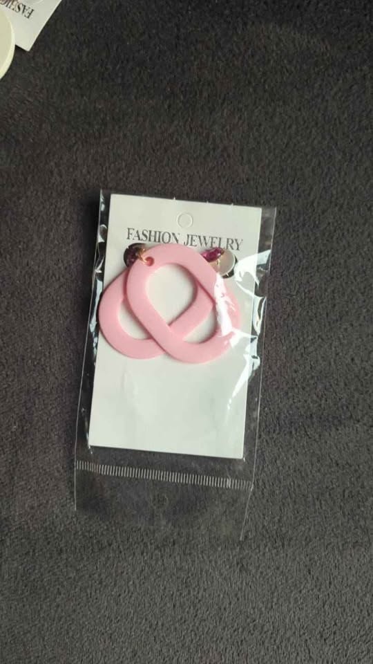 Brand New Women’s Earrings – Multiple Styles Available - photo 4
