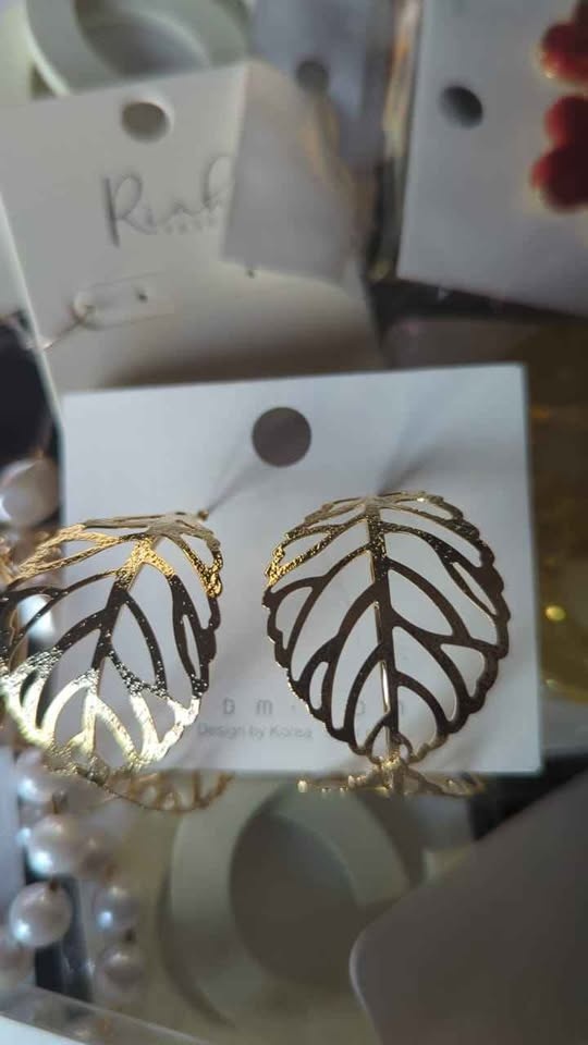 Brand New Women’s Earrings – Multiple Styles Available - photo 4