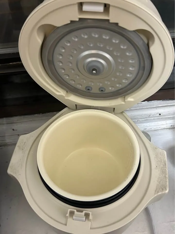 Rice cooker and rice set 🍚🌾 image indicator(2)