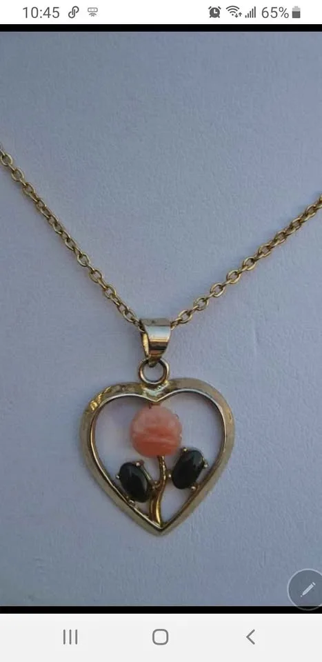 Vintage Resin rose/Jade leaf heart Necklace 16"