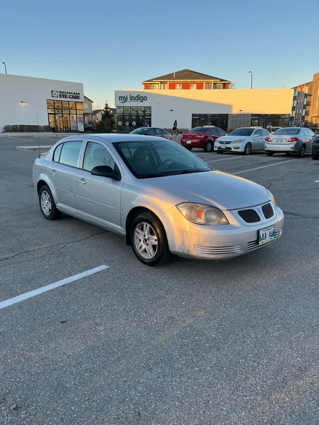 2007 Pontiac G5 - Safetied - Clean Title image indicator(2)