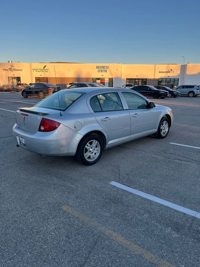 2007 Pontiac G5 - Safetied - Clean Title image indicator(3)