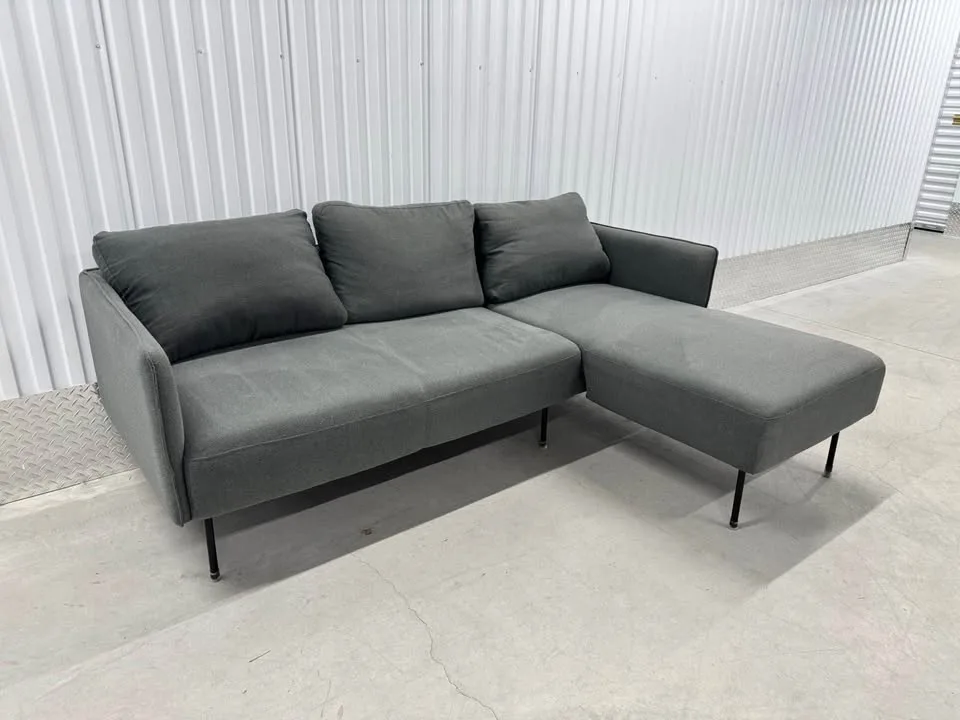 Dark grey Structube Sectional Sofa (DELIVERY AVAILABLE) image indicator(7)