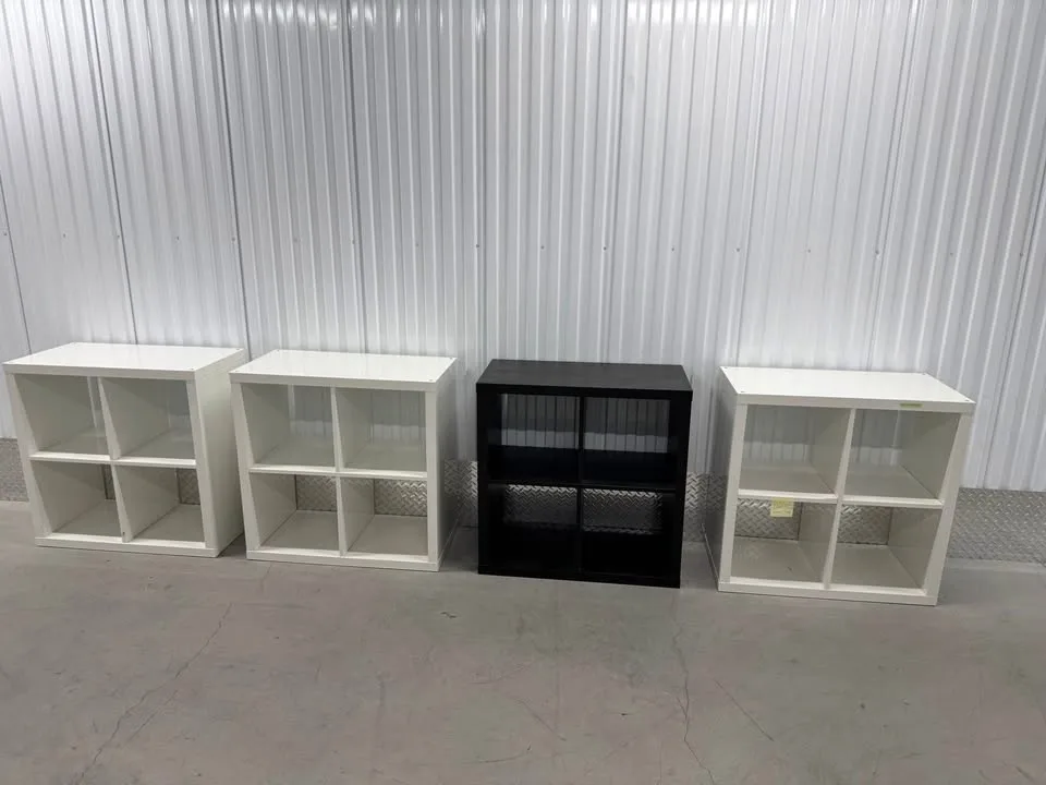 2 x 2 IKEA white high gloss kallax shelf unit image indicator(3)