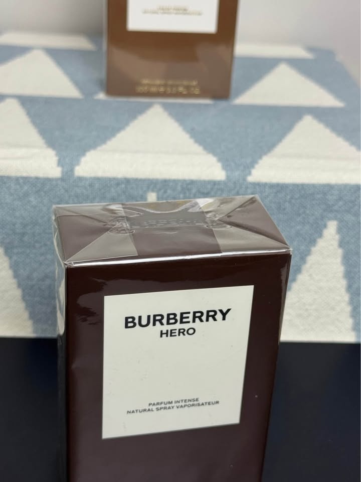 Burberry Hero Perfume - photo 5