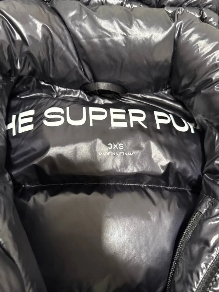 Aritzia Superpuff Hi-Gloss Black 3XS image indicator(4)