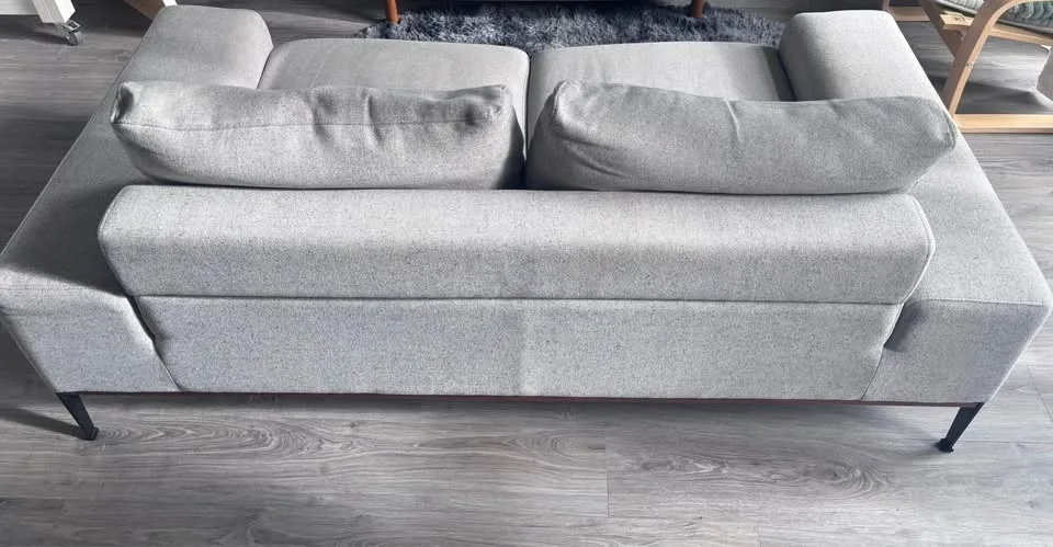 Structube Loveseat Sofa (DELIVERY AVAILABLE) image indicator(4)