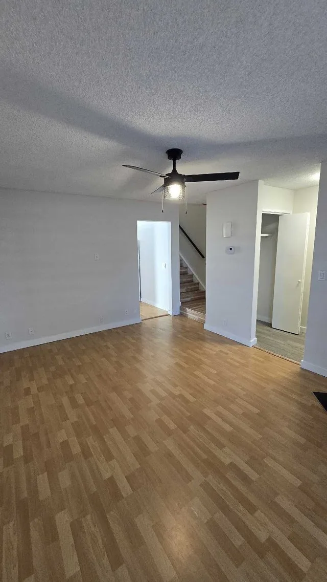 House for Rent image indicator(4)