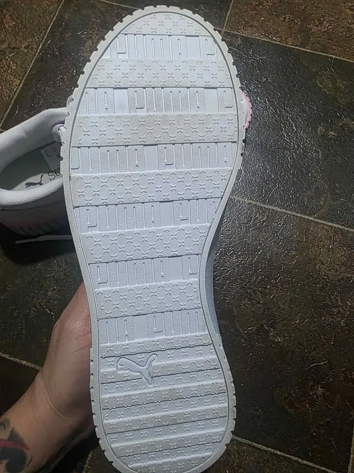 Womens Puma Carina Gradient 2.0 Sneakers Shoe Size 8 image indicator(4)