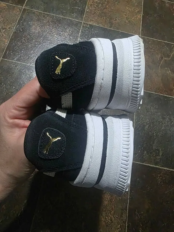 PUMA Suede Platform Sneakers size 8.5 image indicator(3)