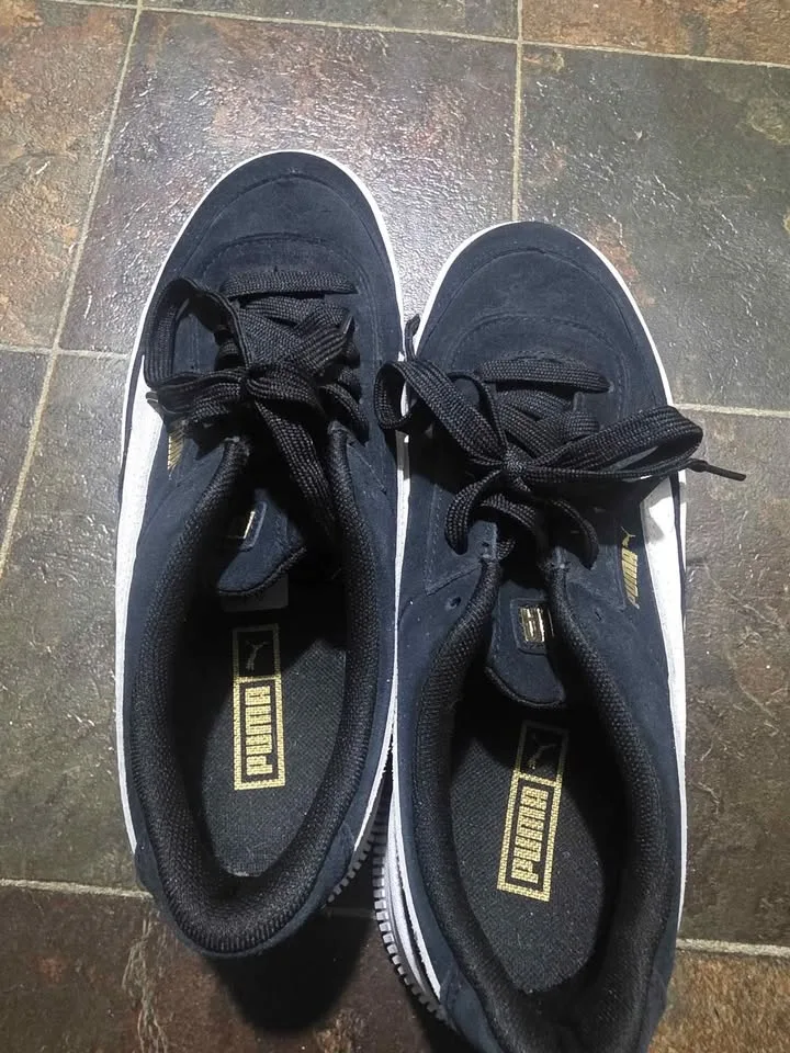 PUMA Suede Platform Sneakers size 8.5 image indicator(4)