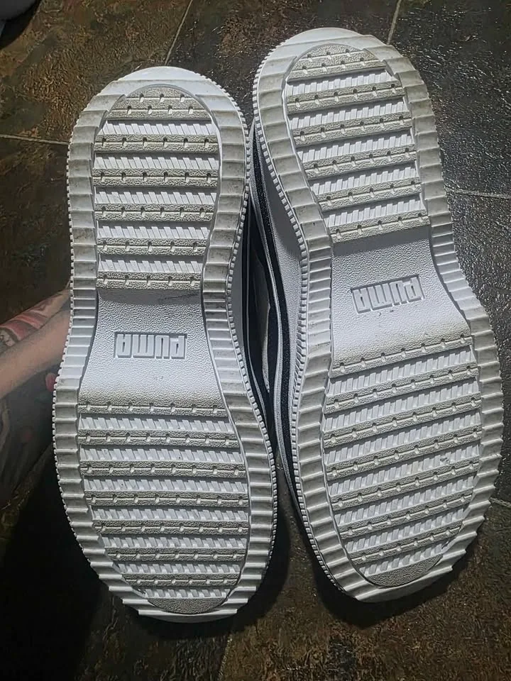 PUMA Suede Platform Sneakers size 8.5 image indicator(6)