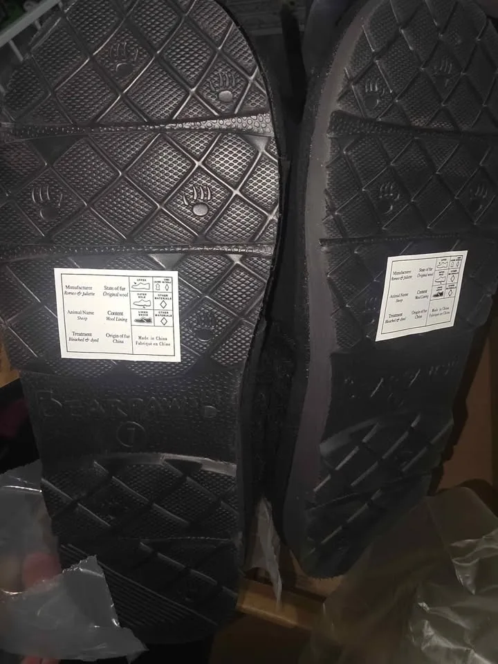 Bearpaw Black Loketta Women’s Slippers Size 7 Brand New With Tag image indicator(3)