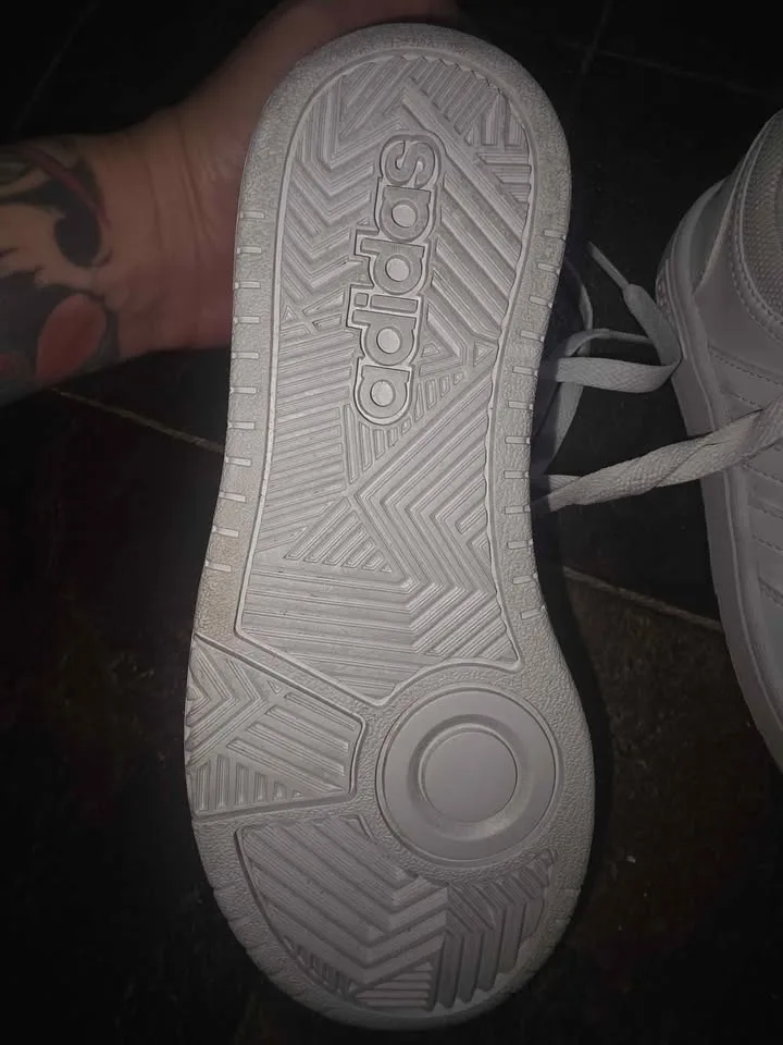 Adidas Hoops 3.0 K White Basketball Sneakers Youth Size 1 image indicator(6)