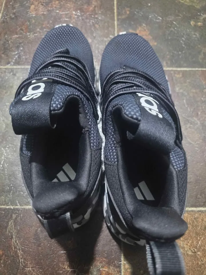 Adidas Unisex Lite Racer Adapt 7.0 Shoes Sz 4 image indicator(3)