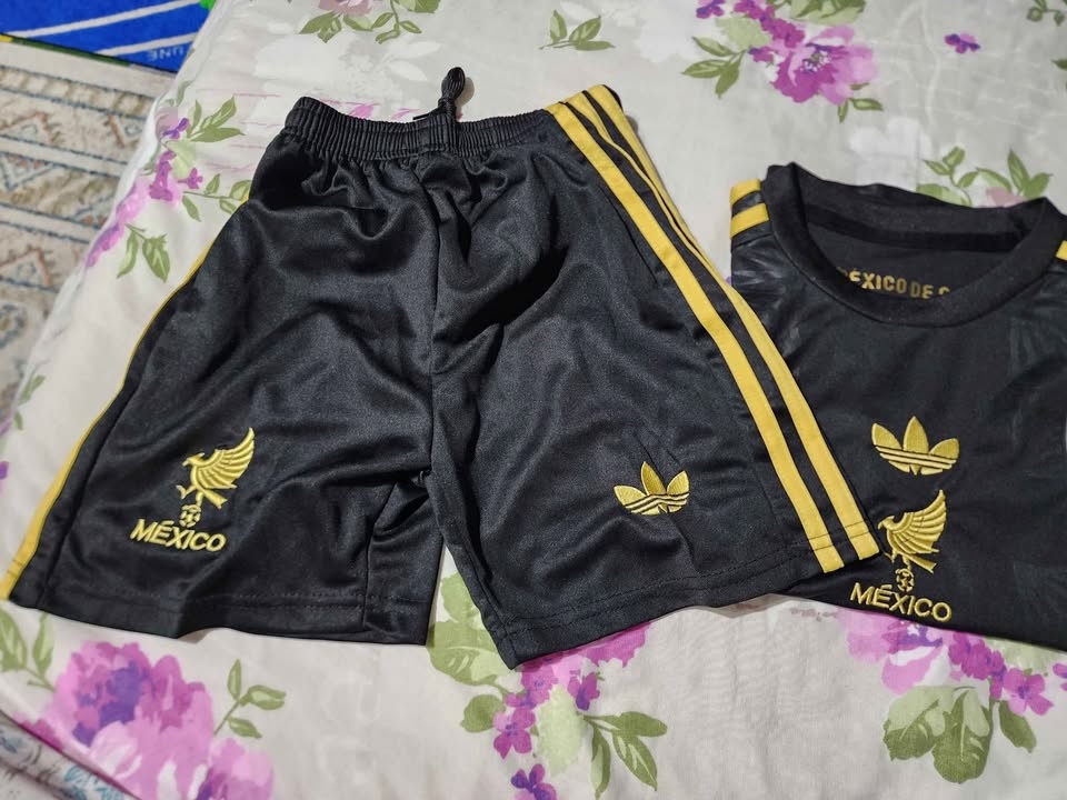 Mexico 2025 Gold Jersey kids - photo 3