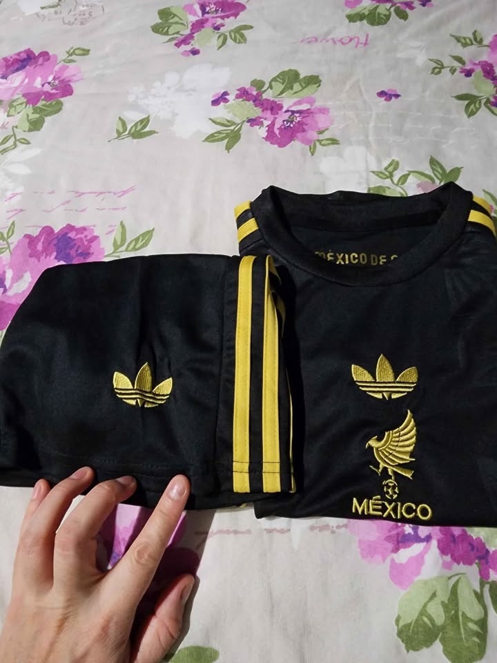 Mexico 2025 Gold Jersey kids - photo 4