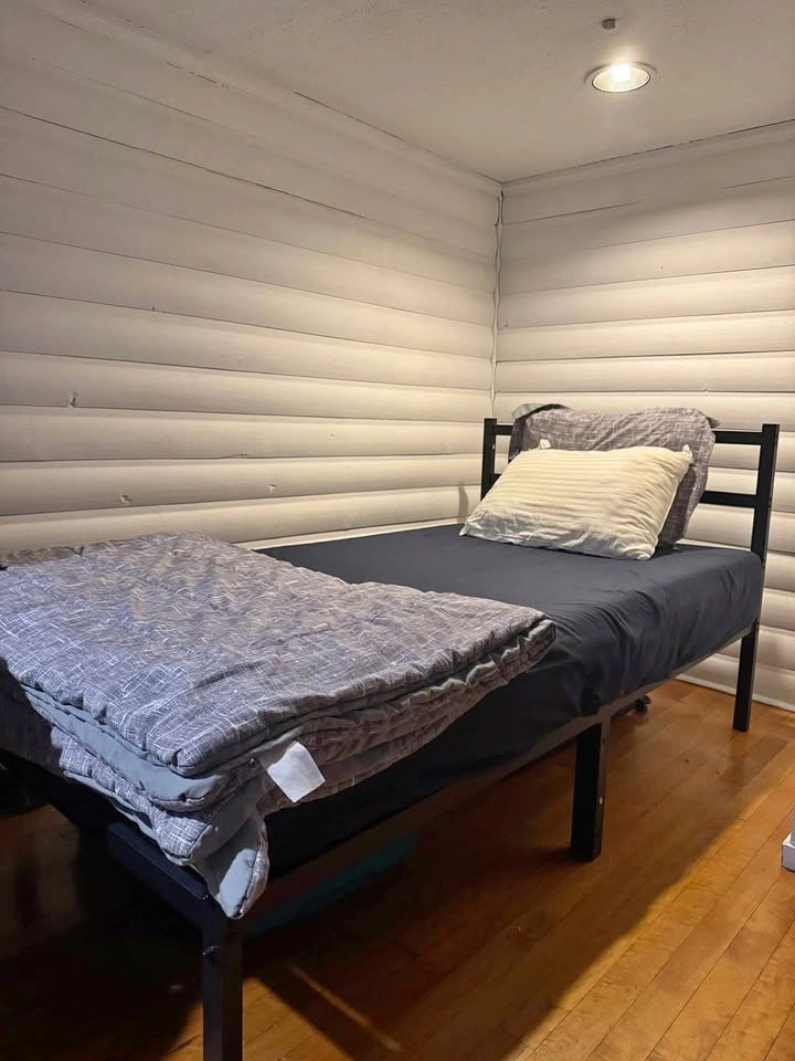 Moving Sale – Bedroom Furniture & Electronics