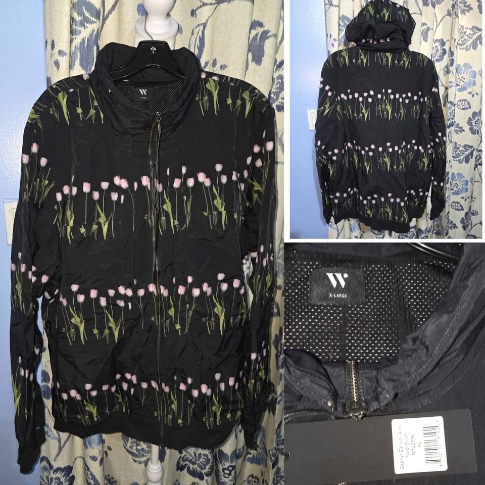 Womens Jackets Hoodies Clothes Bundle Size small and medium - photo 3