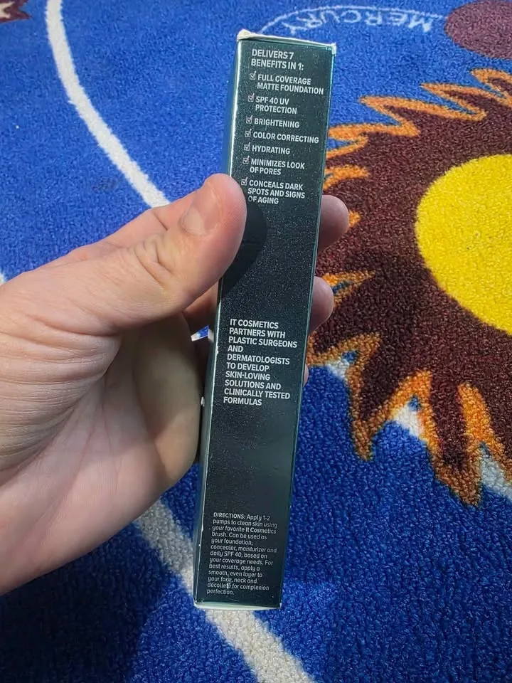 it Cosmetics CC Oil-Free Matte SPF 40 Poreless Finish Full Cover image indicator(5)